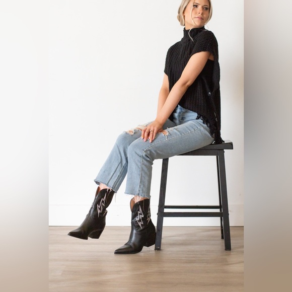 Black Lightening Bolt Cowgirl Boots - Picture 3 of 5